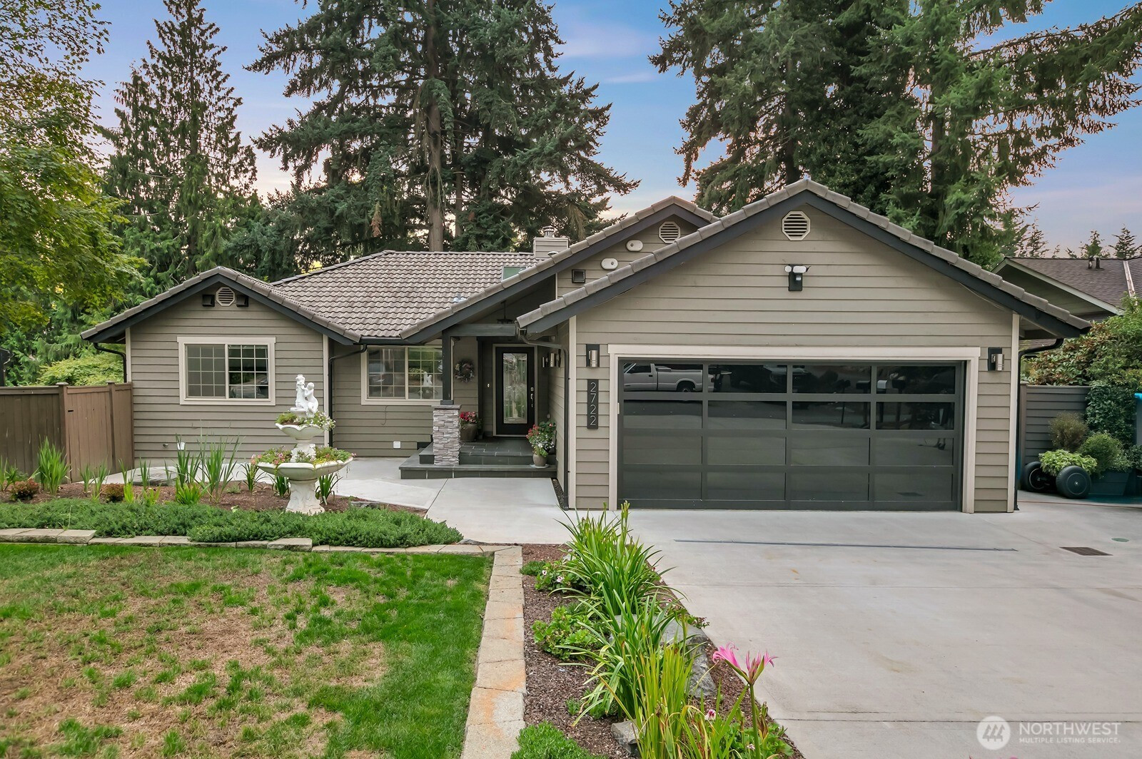 2722 210th Avenue E, Lake Tapps, WA 98391