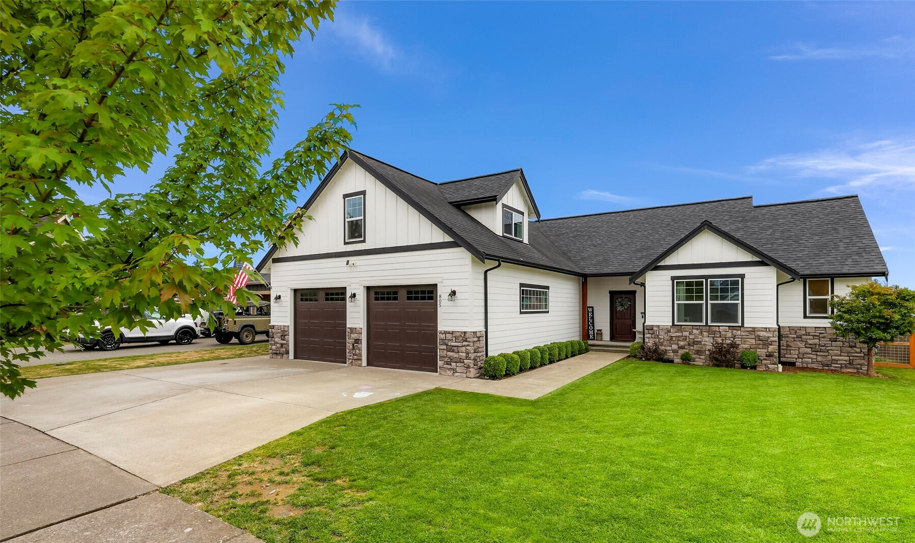 805 Red Maple Loop, Everson, WA 98247