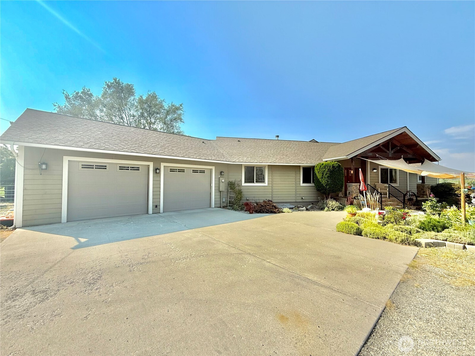 129 Robinson Canyon Road, Omak, WA 98841