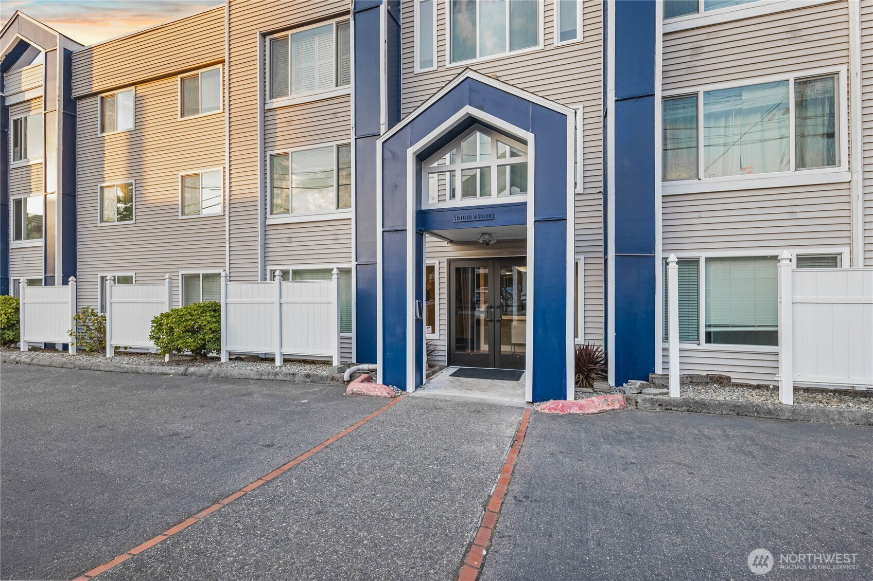 25 N Broadway, Tacoma, WA 98403