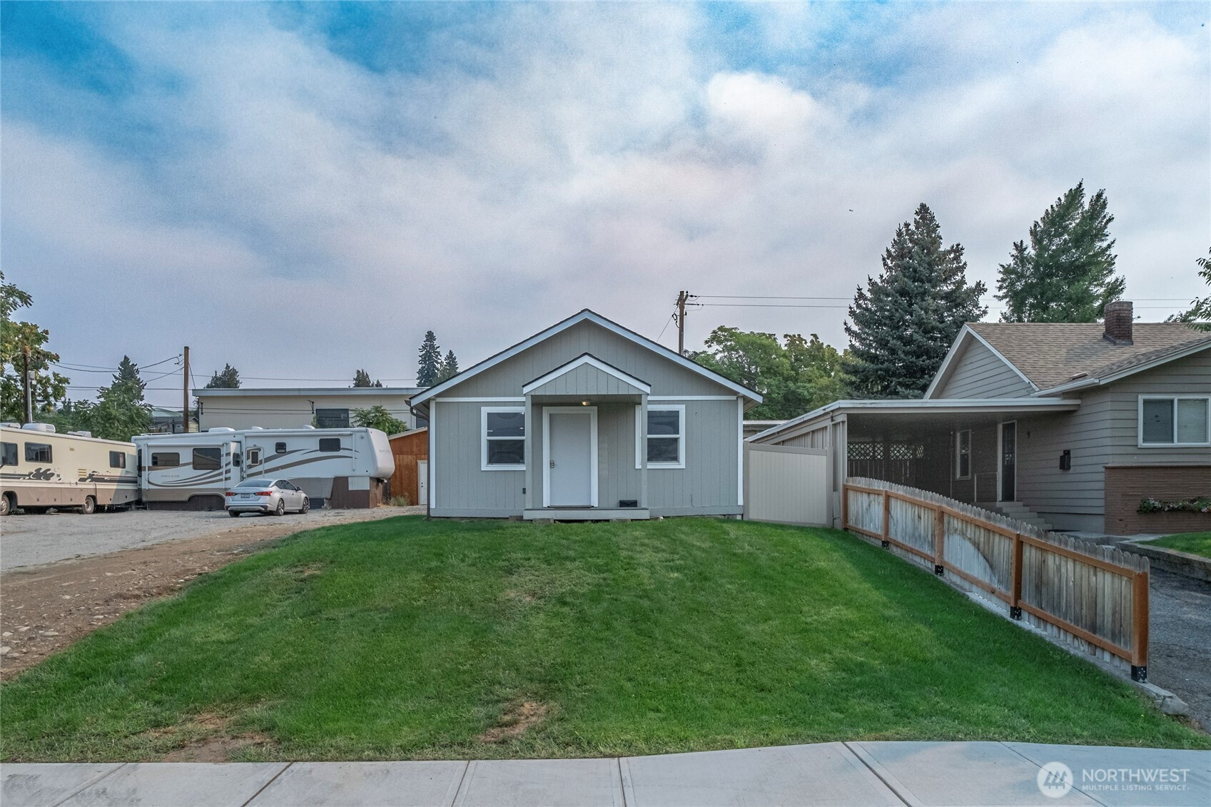 7 Hamilton Avenue, East Wenatchee, WA 98802