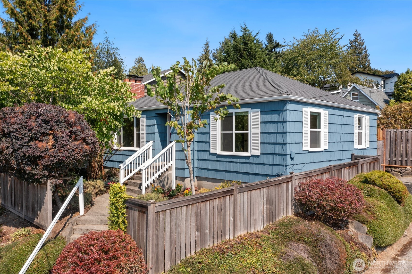 9200 5th Avenue NE, Seattle, WA 98115