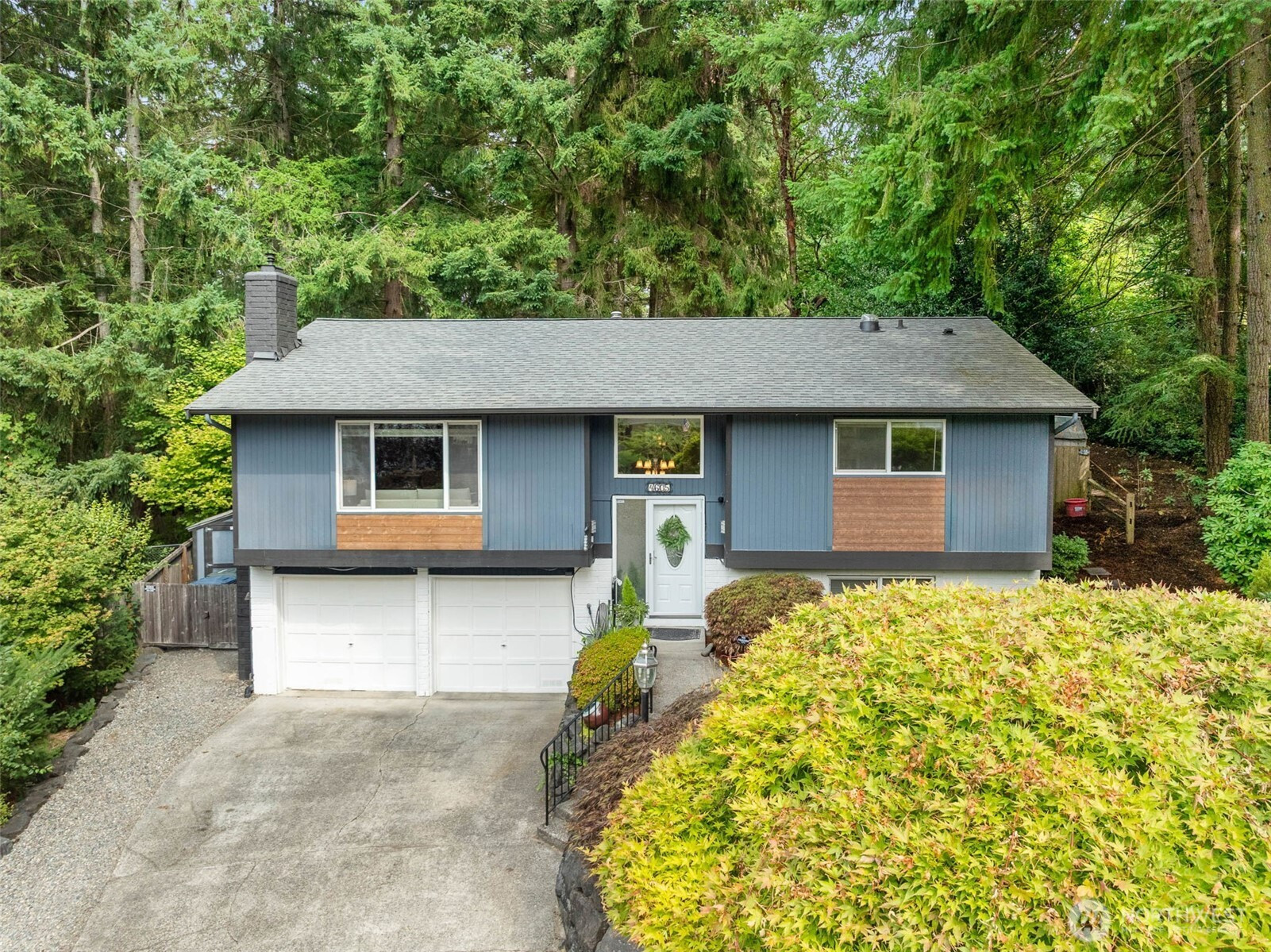 4605 89th Avenue W, University Place, WA 98466