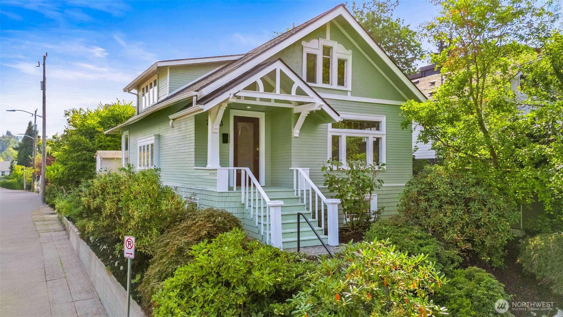 2923 E Harrison Street, Seattle, WA 98112