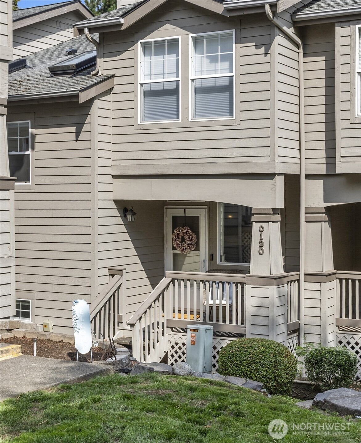 9014 Main Street E, Bonney Lake, WA 98391