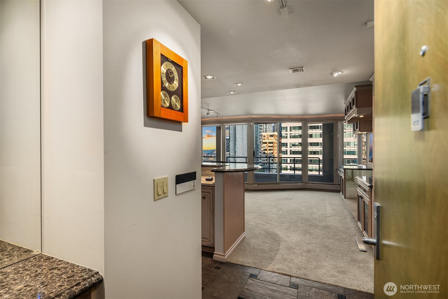 2125 1st Avenue, Seattle, WA 98121