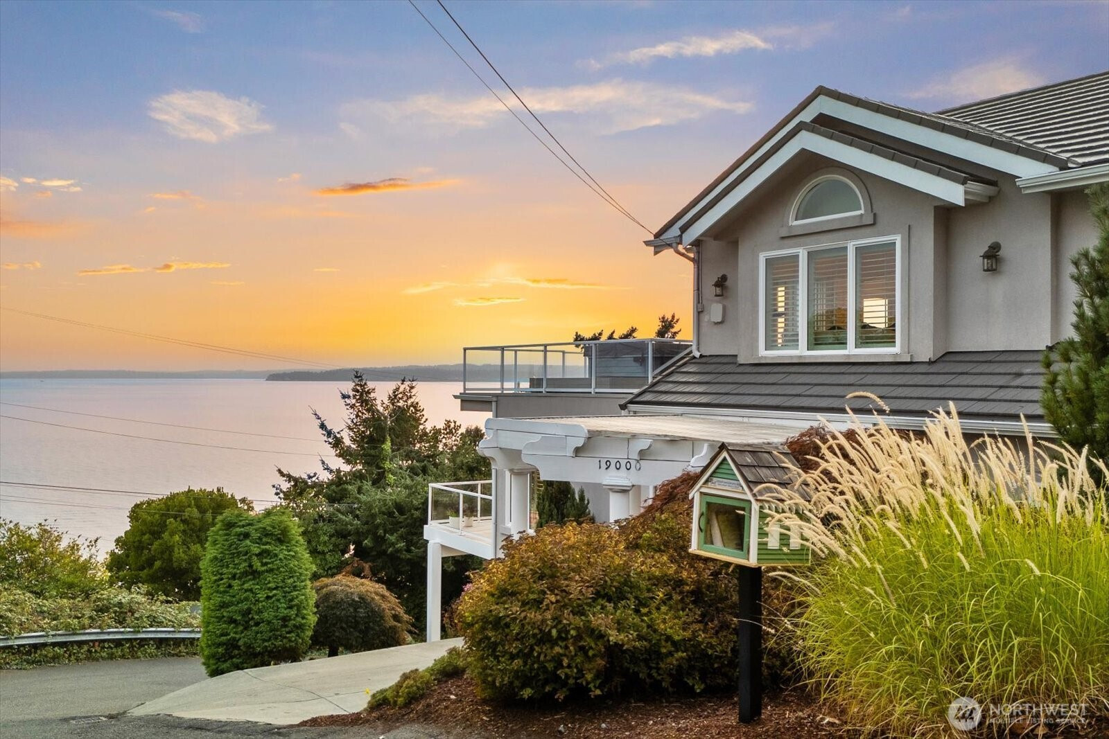 19000 Richmond Beach Drive NW, Shoreline, WA 98177
