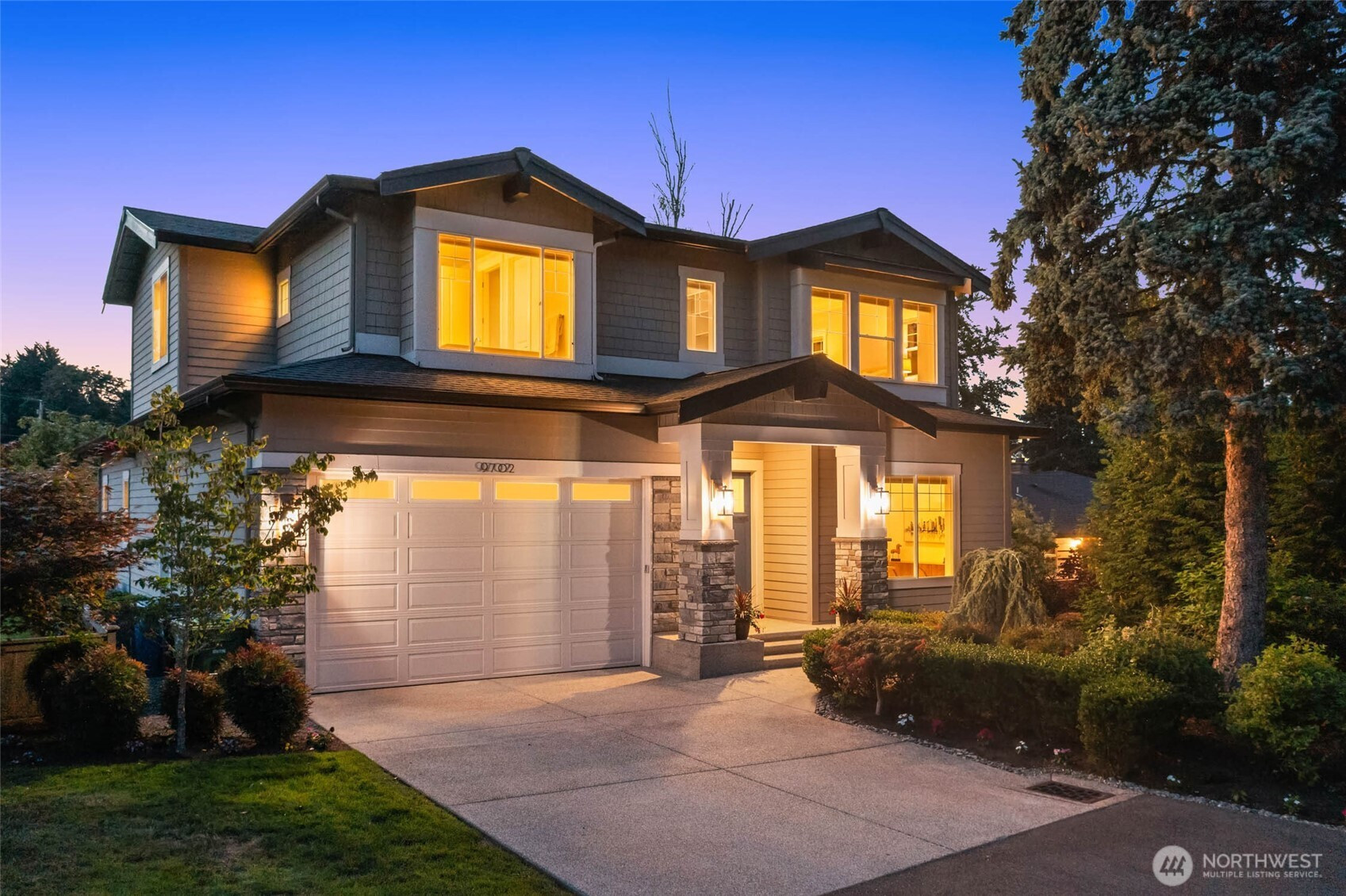 9702 SE 41st Street, Mercer Island, WA 98040