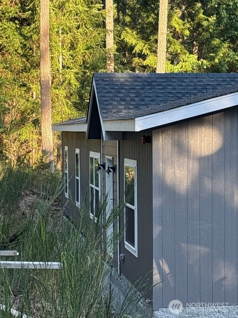 8942 W McKenna Falls Rd W, Bremerton, WA 98312