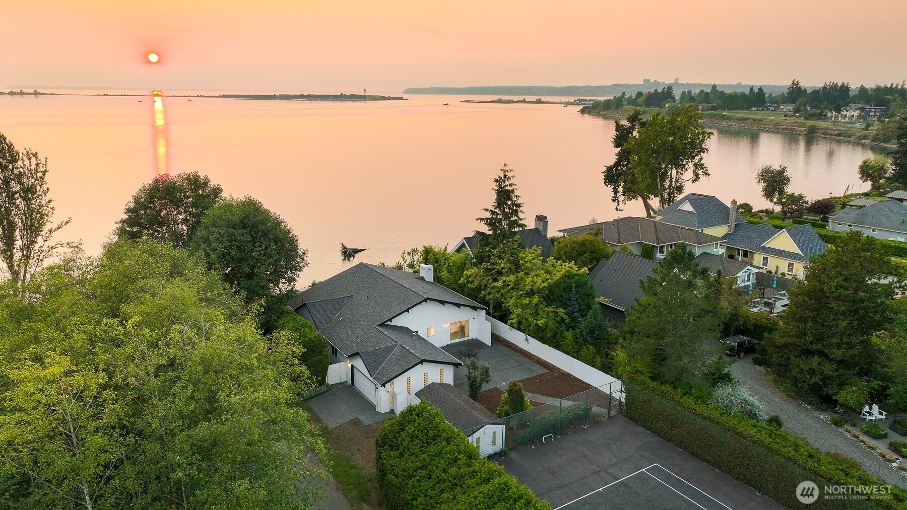 901 Hughes Avenue, Blaine, WA 98230
