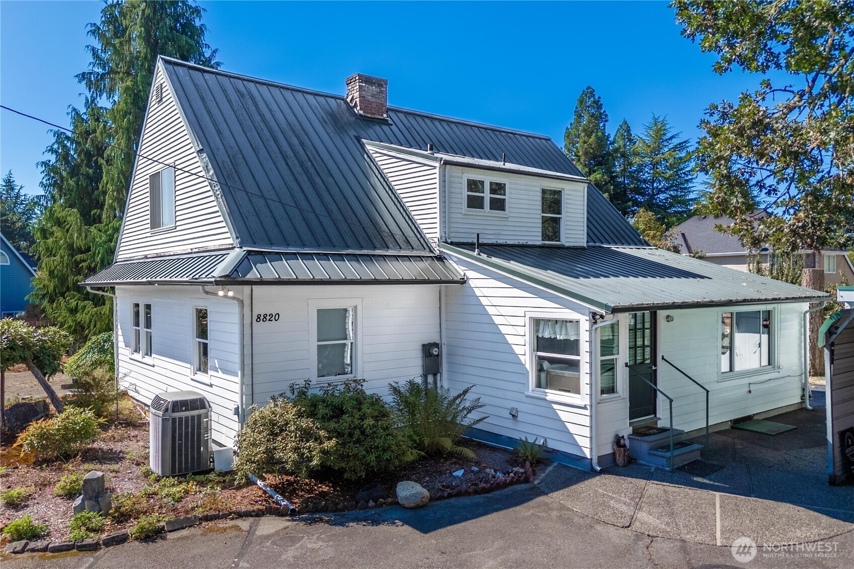 8820 Chambers Creek Road W, University Place, WA 98467
