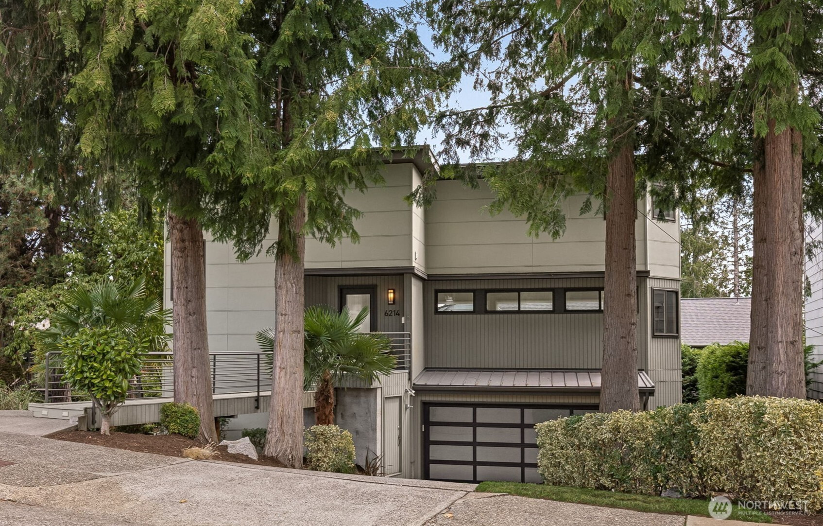 6214 52nd Avenue NE, Seattle, WA 98115