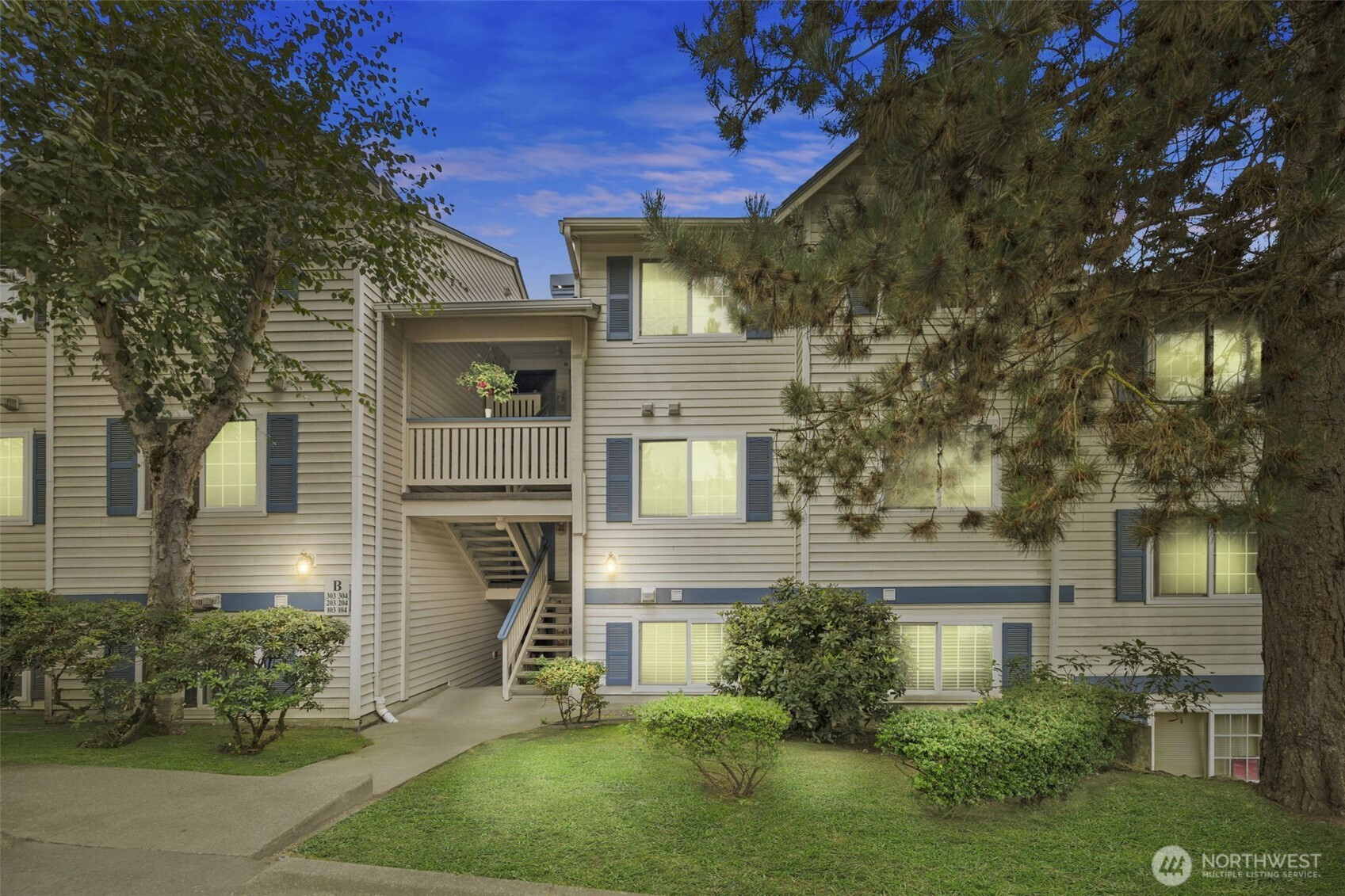 949 949 Aberdeen Ave ne, Renton, WA 98059