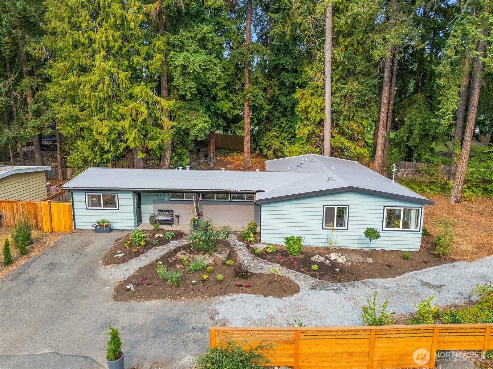 771 Edmonds Way, Edmonds, WA 98020