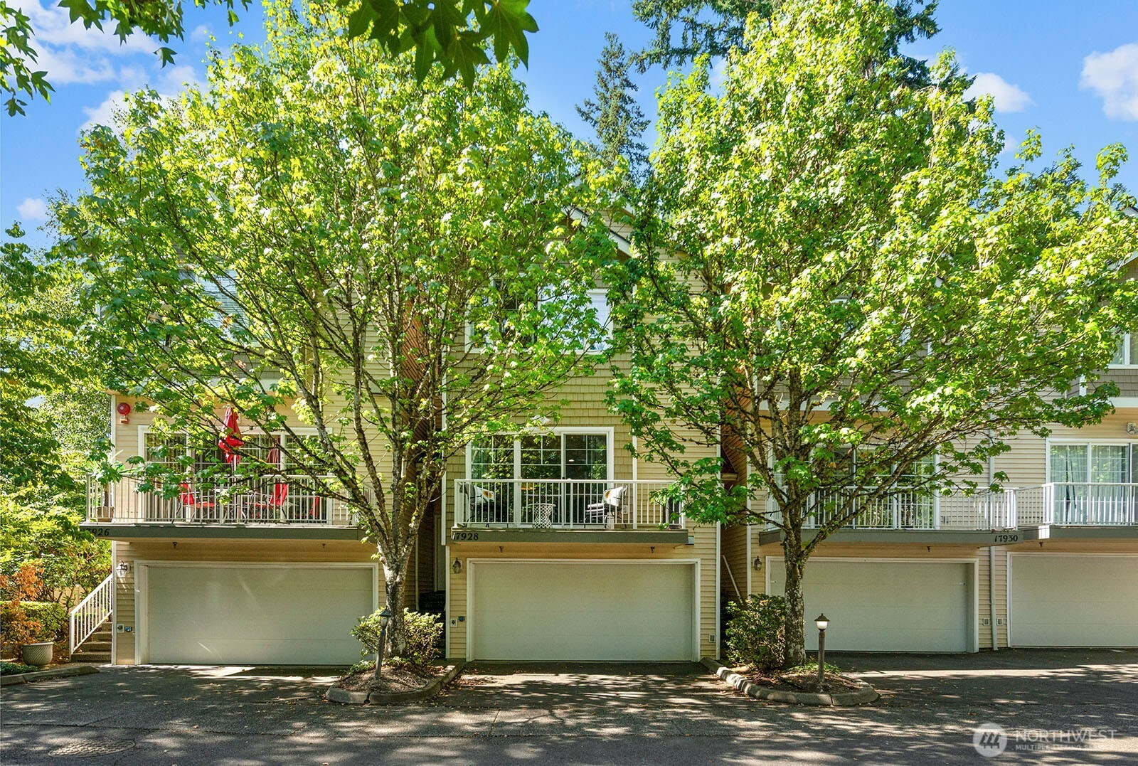 17928 NE 90th Street, Redmond, WA 98052