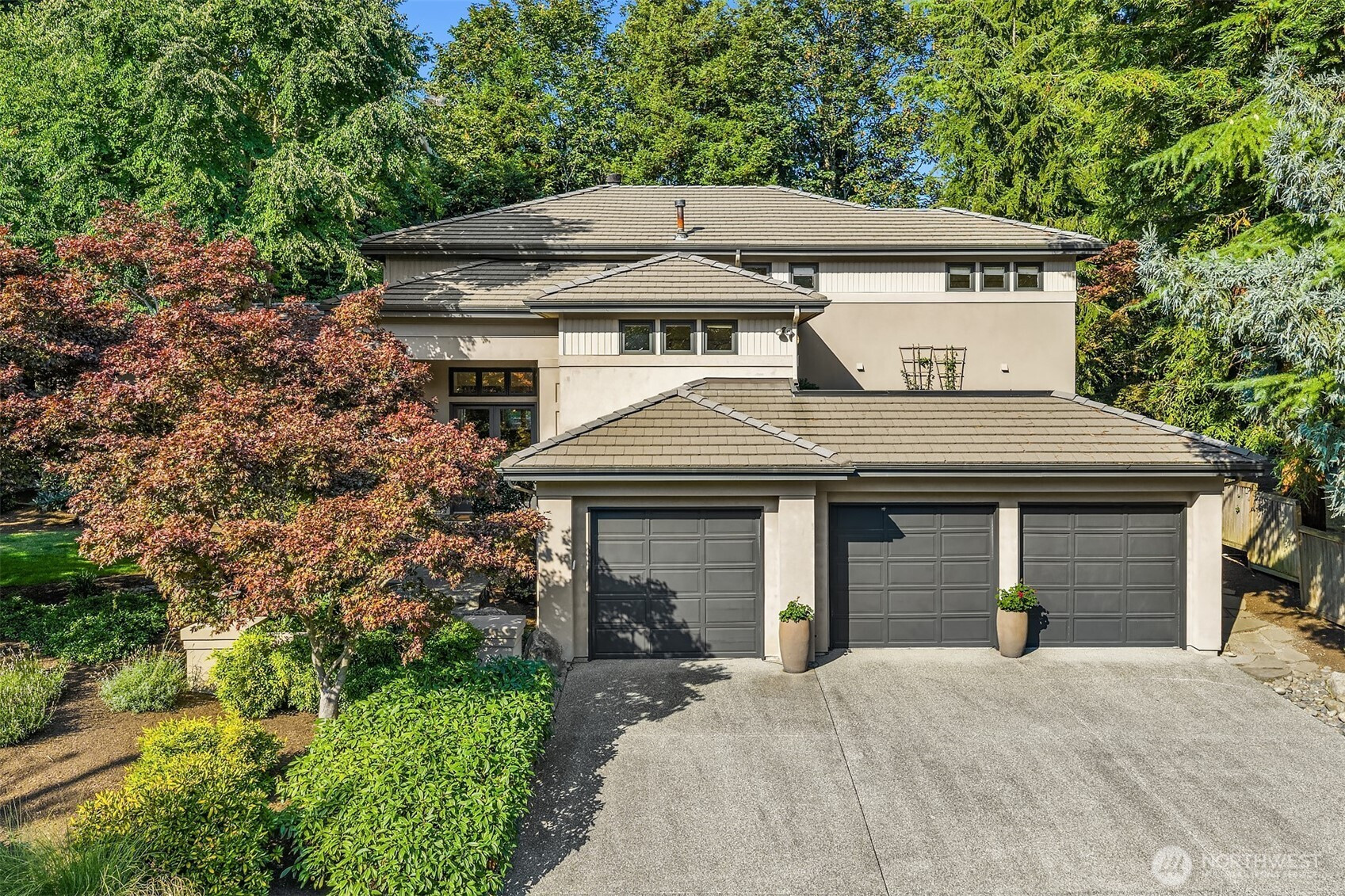 7250 92nd Avenue SE, Mercer Island, WA 98040