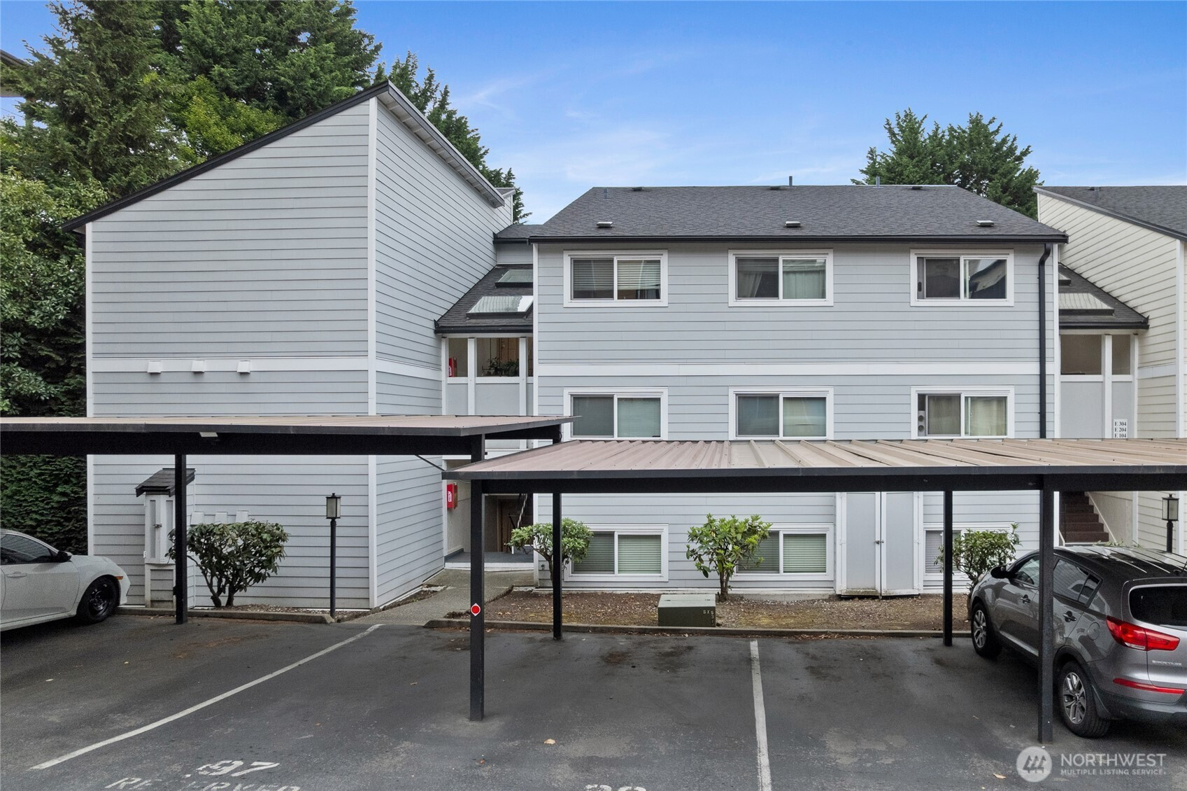 15280 MacAdam Road S, Seattle, WA 98188