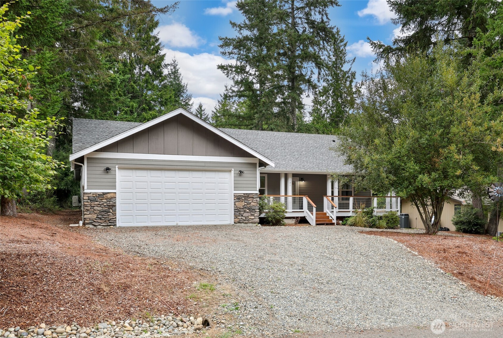 131 E Detroit Drive, Allyn, WA 98524