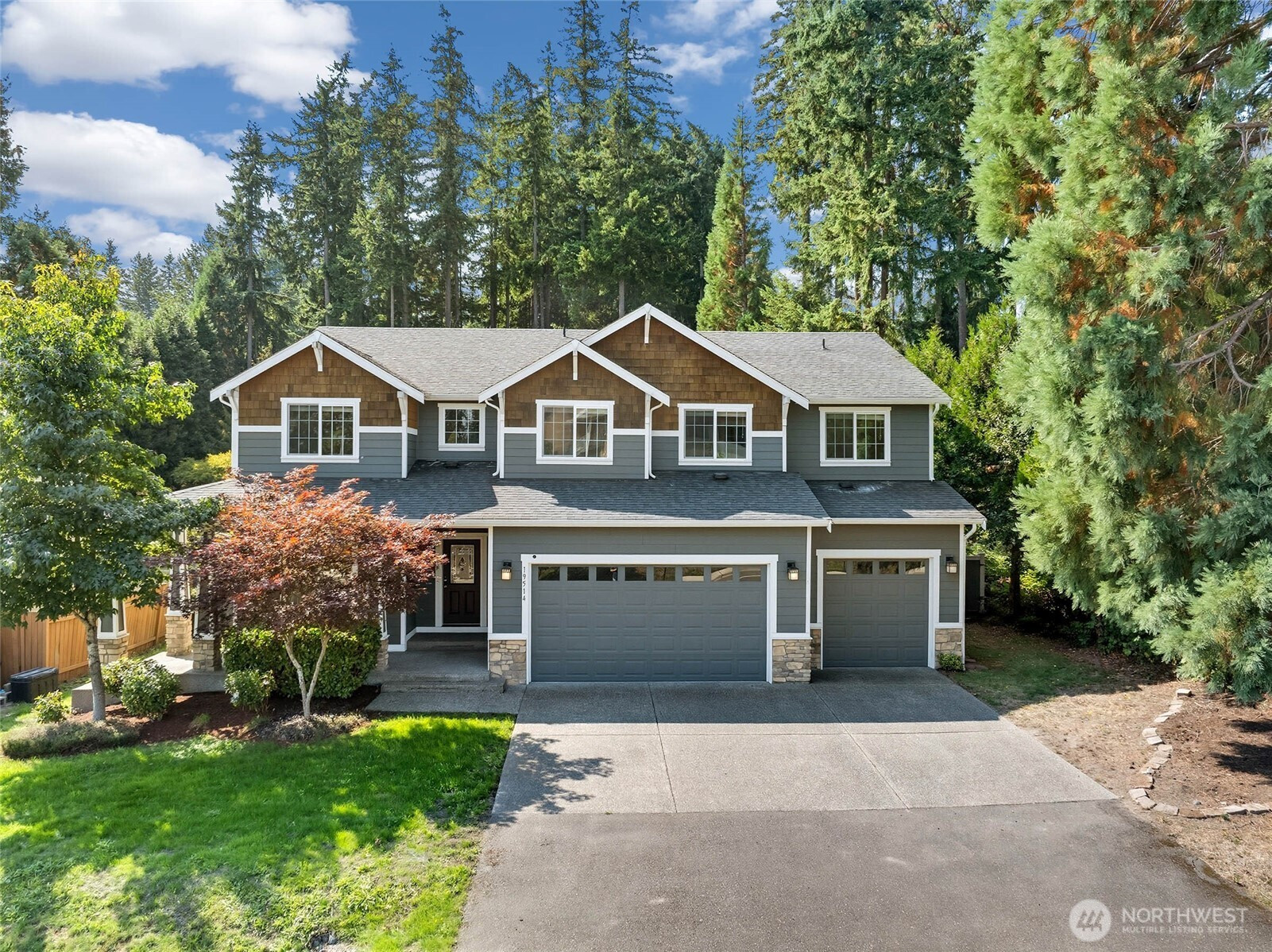 19514 S Tapps Drive E, Bonney Lake, WA 98391