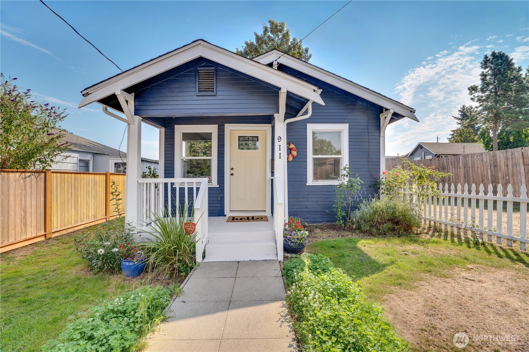 911 Hunt Avenue S, Sumner, WA 98390