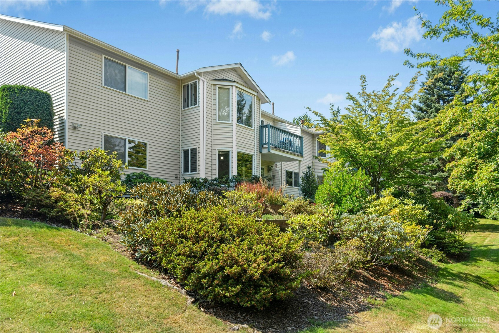 20617 28th Avenue W, Lynnwood, WA 98036