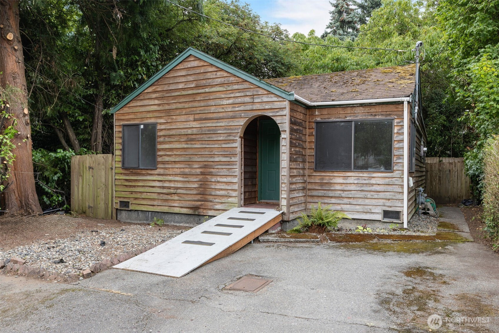 2311 N 88th Street, Seattle, WA 98103