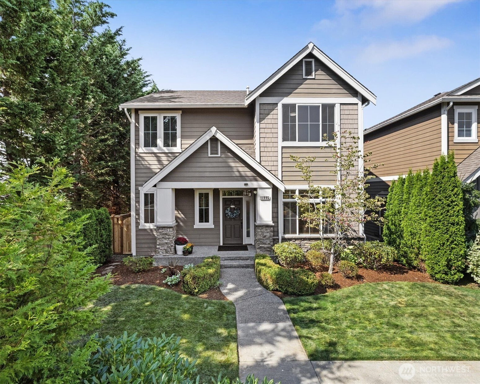 11985 Arbors Place, Mukilteo, WA 98275