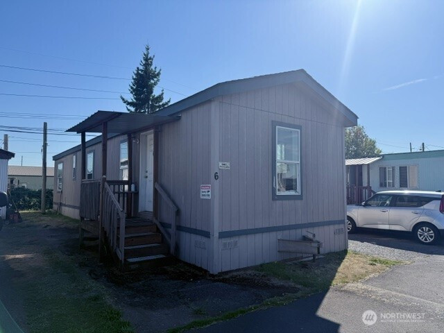 605 California, Longview, WA 98632