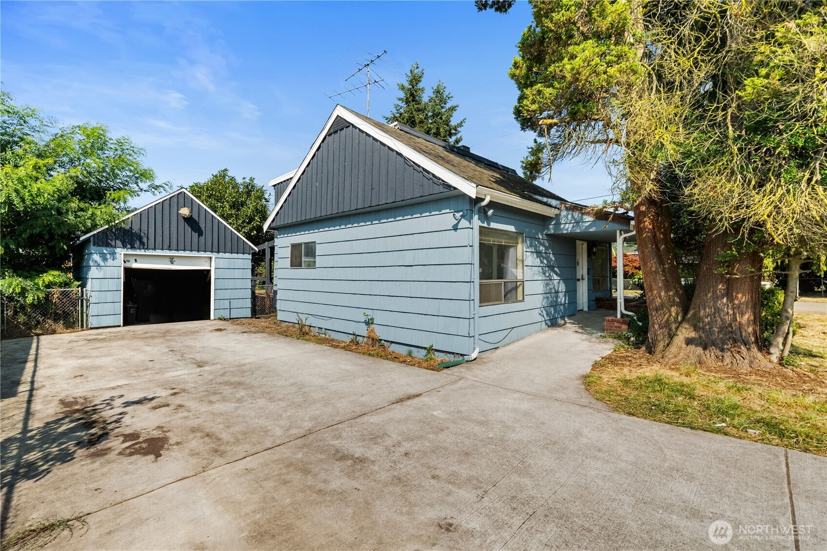 901 2nd Avenue N, Kent, WA 98032