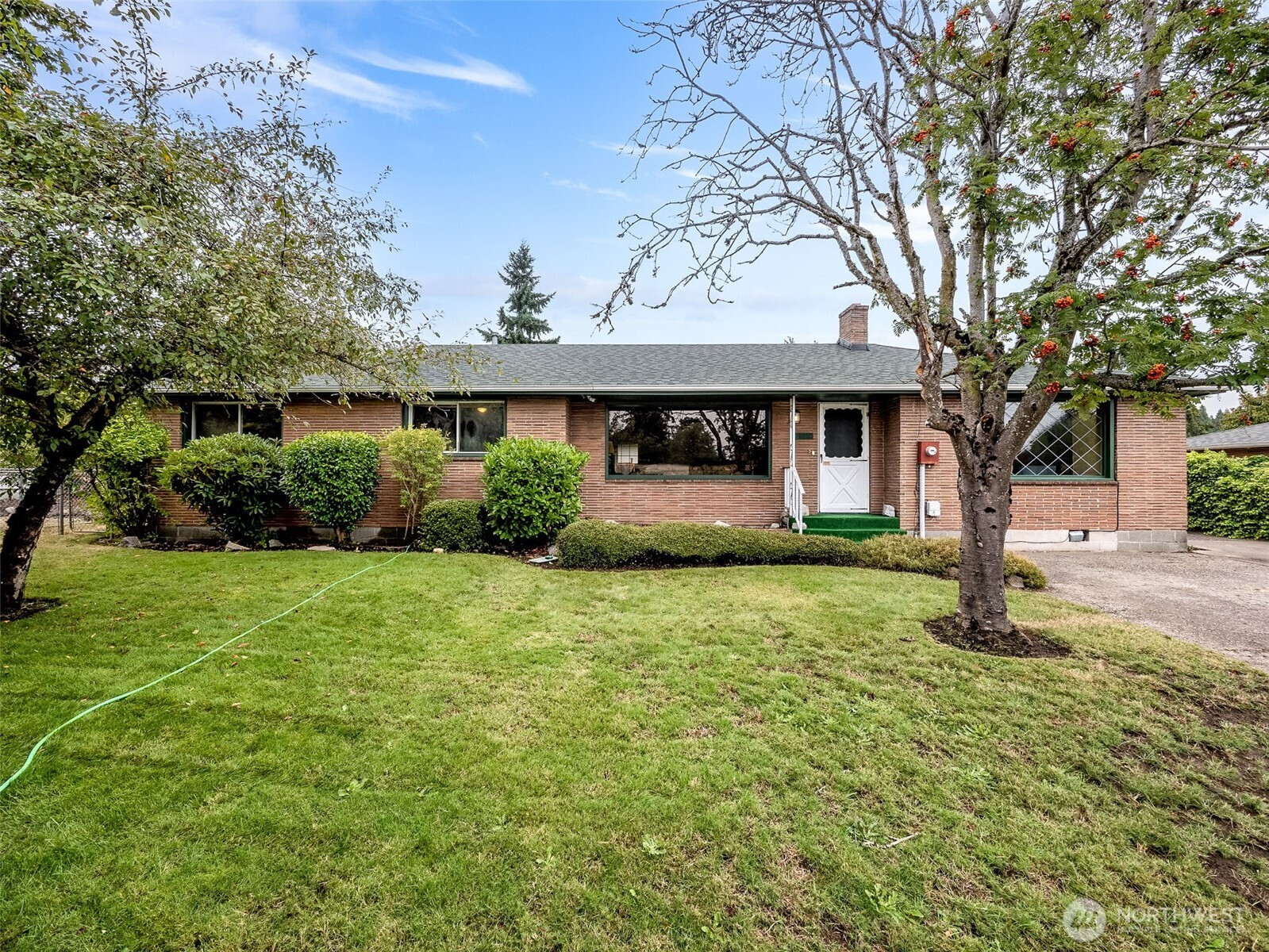633 E 84th Street, Tacoma, WA 98445