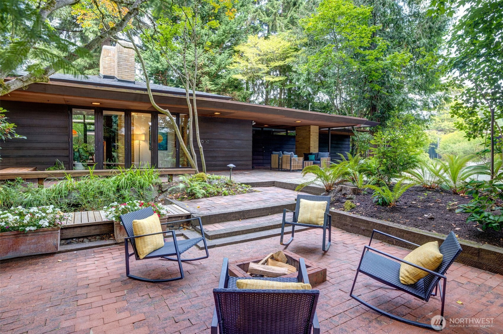 4030 NE 104th Street, Seattle, WA 98125