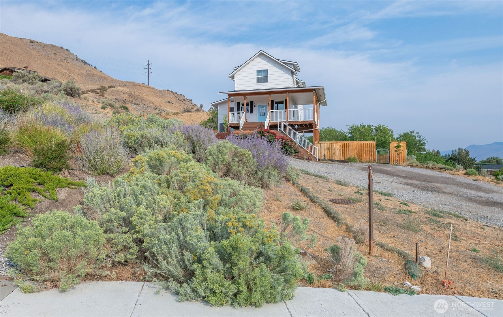 1900 Cumbo Court, Wenatchee, WA 98801