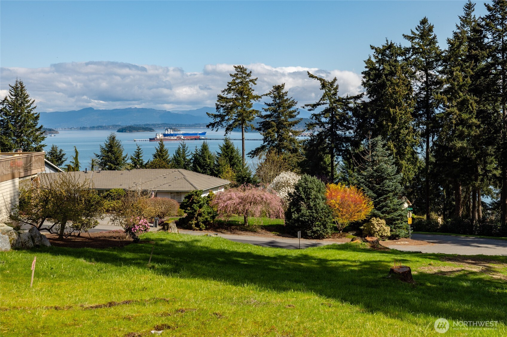 4014 Mitchell Drive, Anacortes, WA 98221