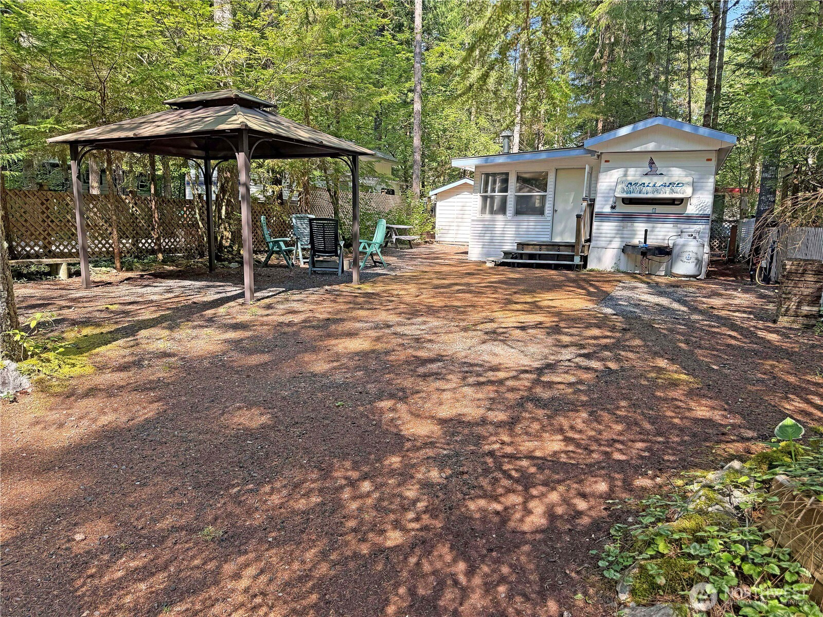 165 4 Christmas Tree Circle, Maple Falls, WA 98244