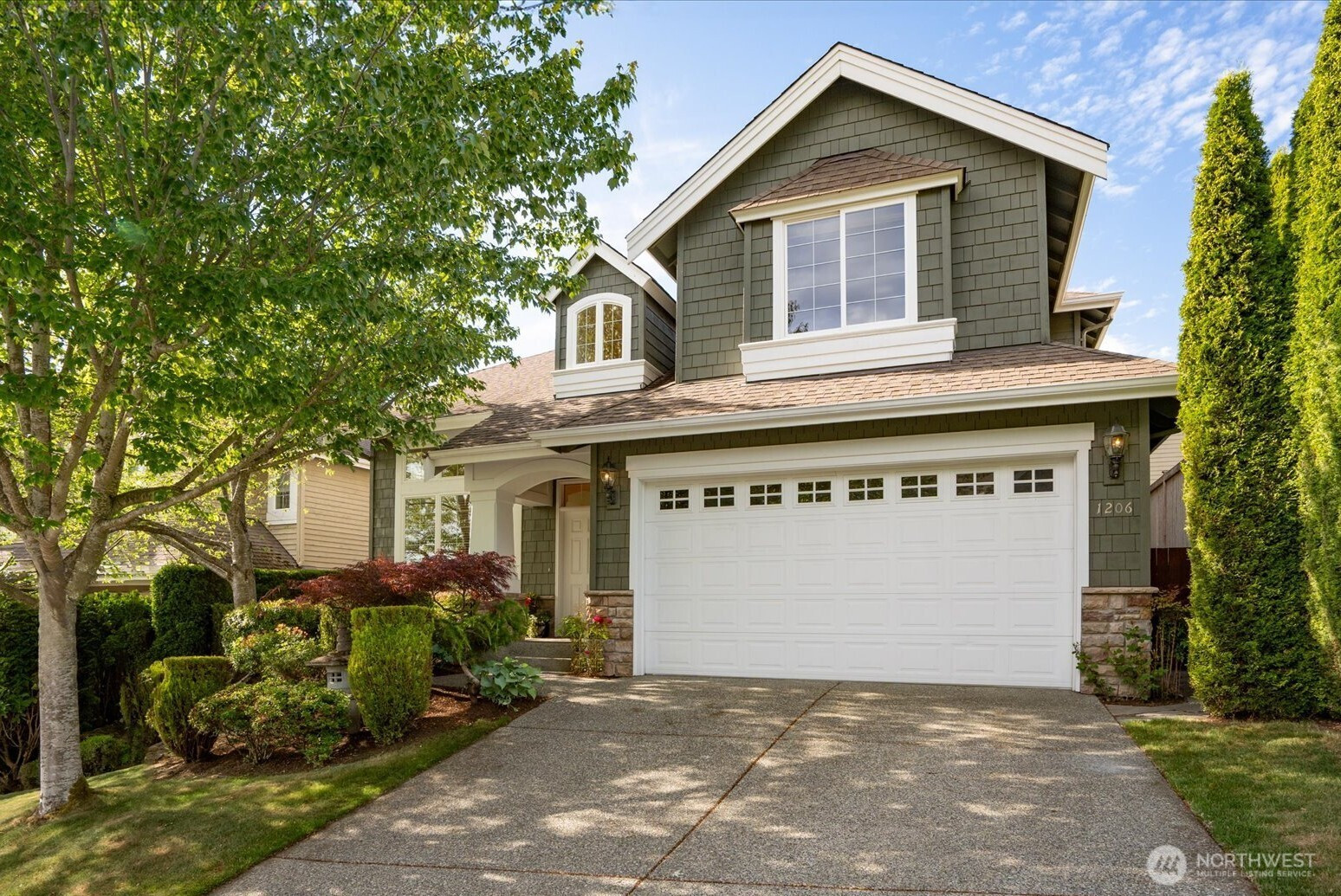 1206 S 36th Place, Renton, WA 98055