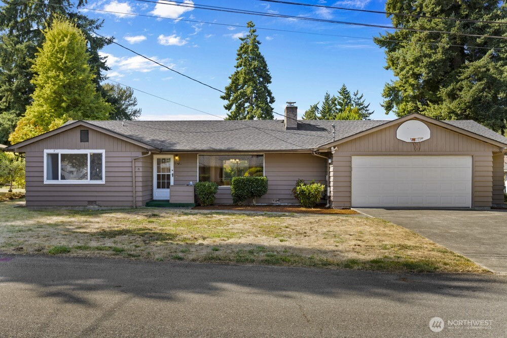 16717 2nd Place S, Burien, WA 98148