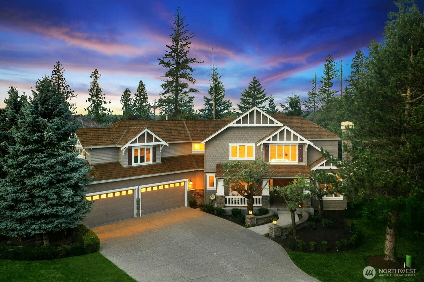 2070 277th Avenue SE, Sammamish, WA 98075