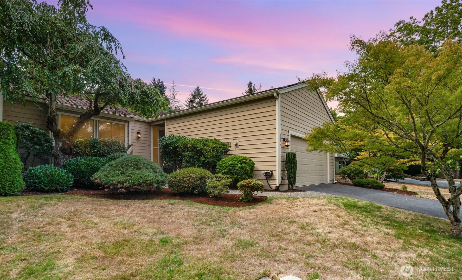 6555 159th Avenue NE, Redmond, WA 98052