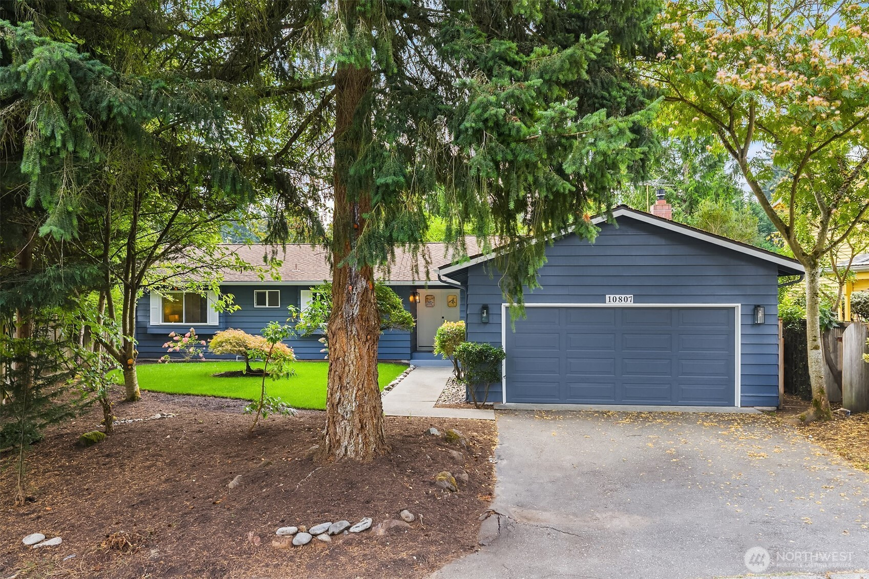 10807 NE 143rd Street, Kirkland, WA 98034