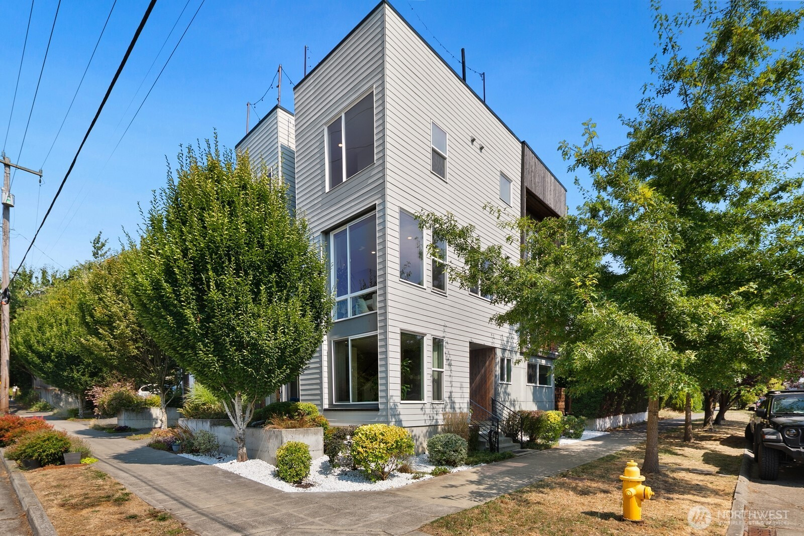 6400 28th Avenue NW, Seattle, WA 98107