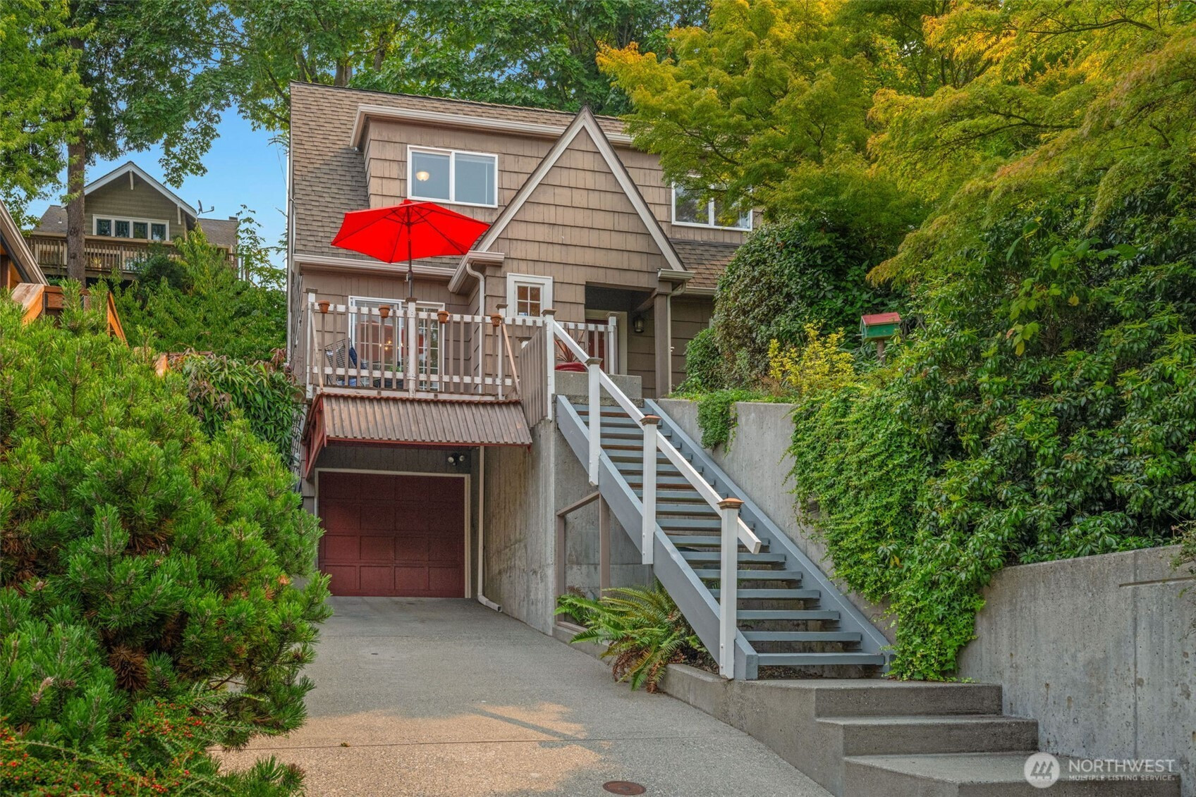 2524 12th Avenue W, Seattle, WA 98119