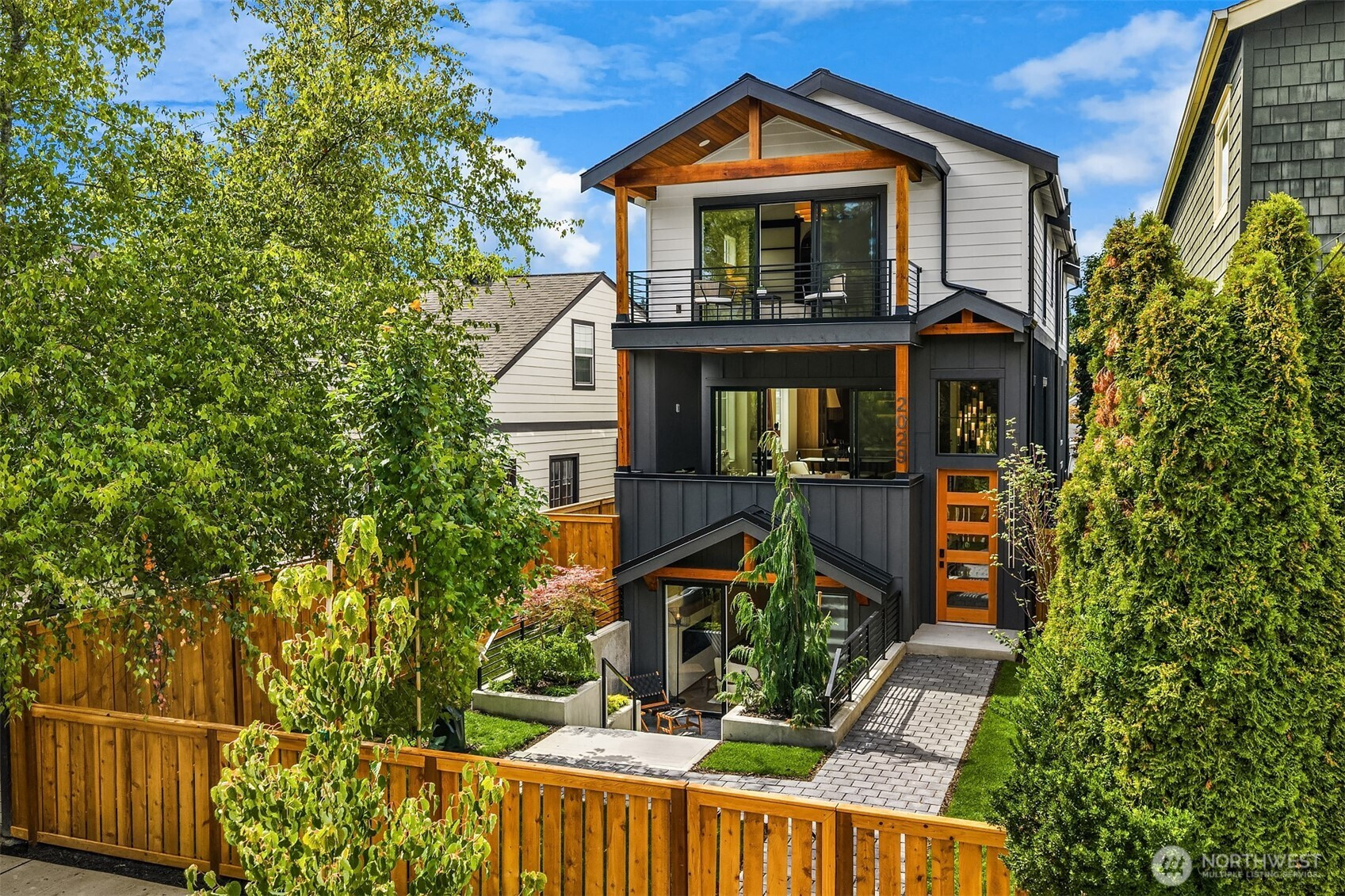 2029 42nd Avenue E, Seattle, WA 98112