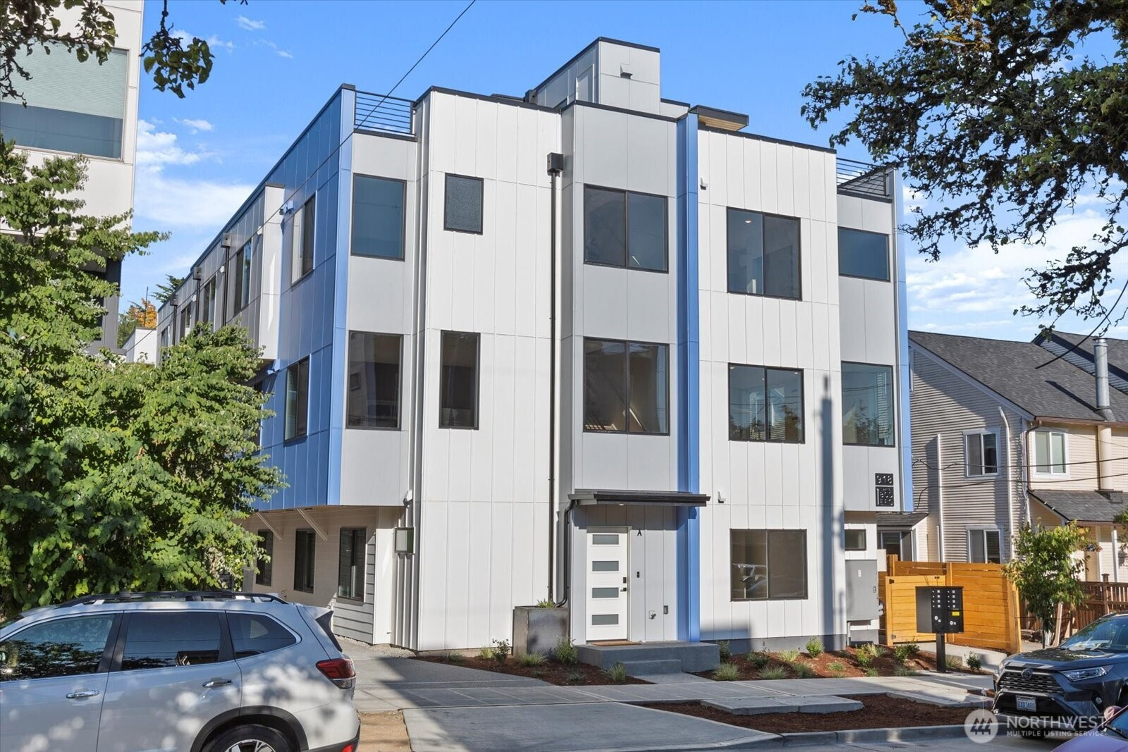 918 28th Avenue S, Seattle, WA 98144