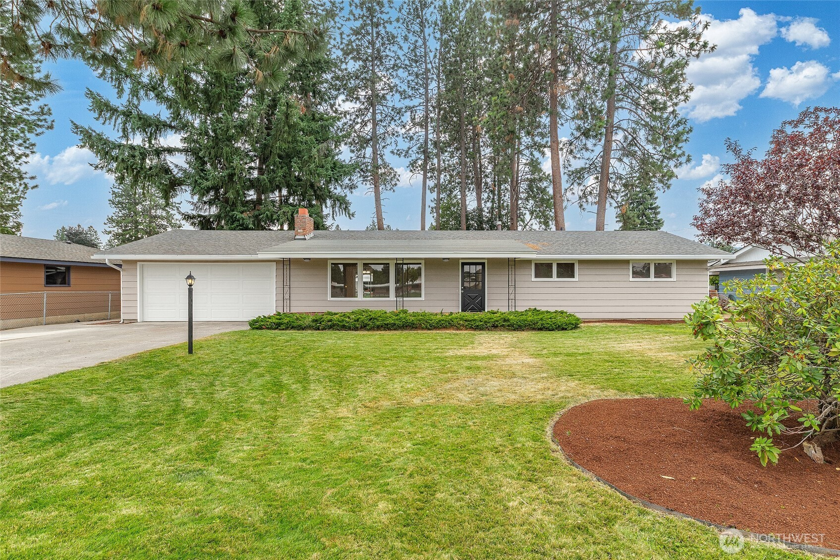 10718 E 18th Ave, Spokane Valley, WA 99206