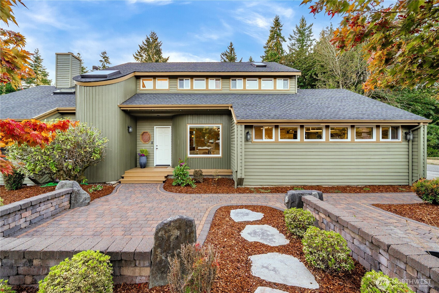 4001 Foxhall Drive NE, Olympia, WA 98516