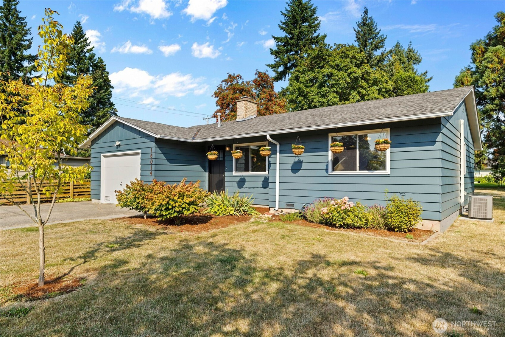 16014 16th Avenue SW, Burien, WA 98166