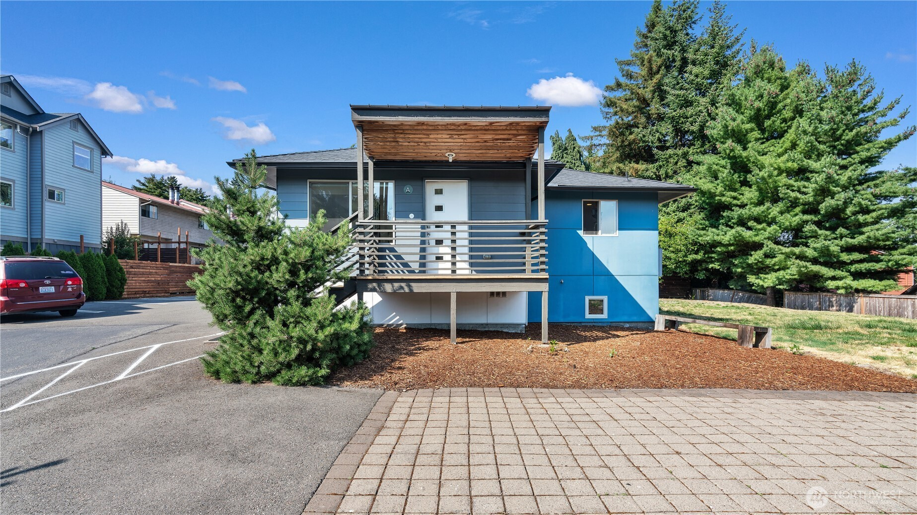 3736 Southcenter Boulevard, Tukwila, WA 98188