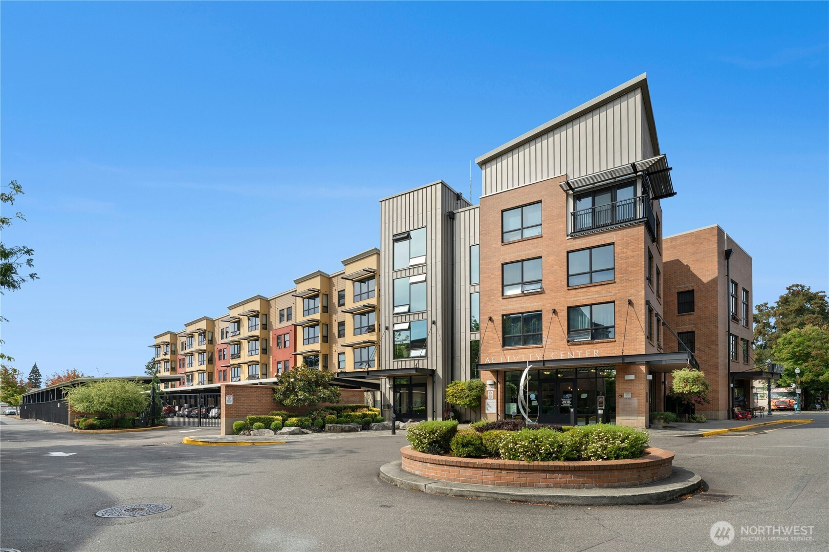 210 W Pioneer Avenue, Puyallup, WA 98371