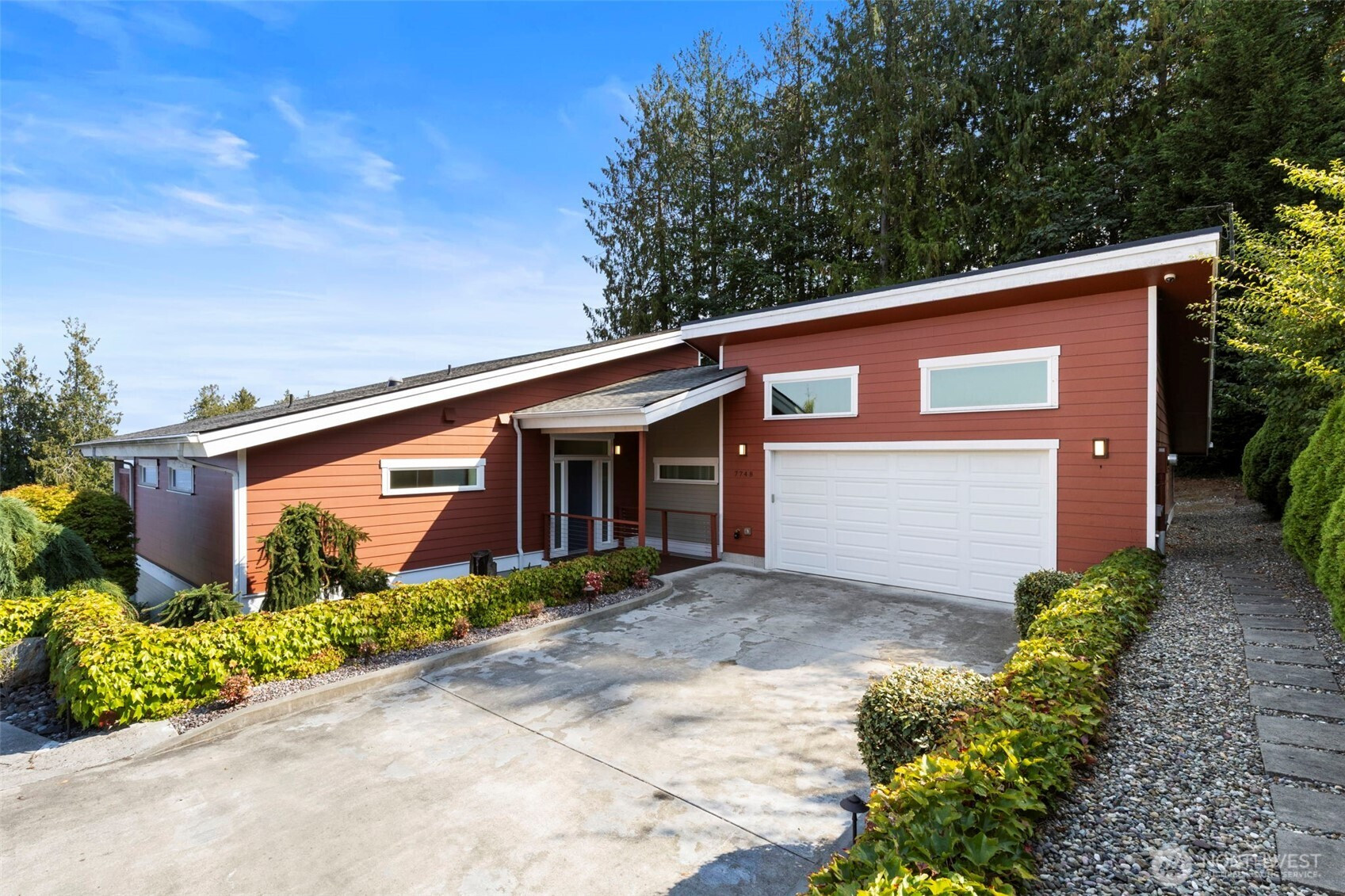 7748 E Hemlock Street, Port Orchard, WA 98366