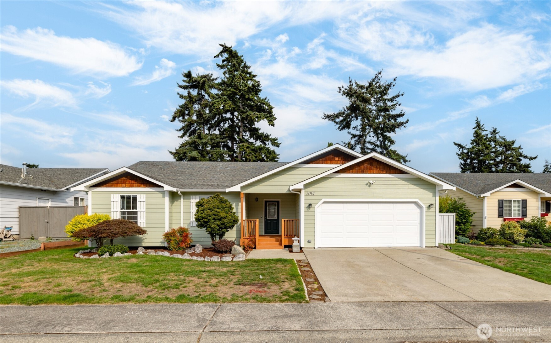 2014 SW Rosario Place, Oak Harbor, WA 98277